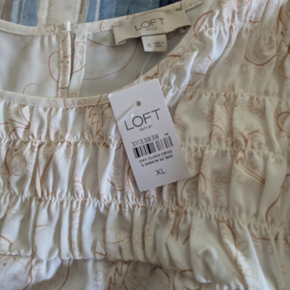 Loft Cream Blouse With Subtle Pattern - image 4